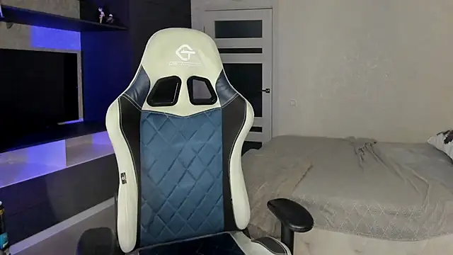 minadzukii online show from 18, 11, 2025