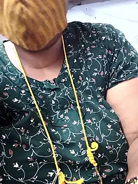 Snapshot of TAMIL_ELAKKIYA chatting on 25, 2, 2026 TAMIL ELAKKIYA online show from 25, 2, 2026