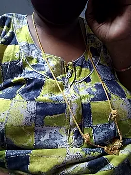 Snapshot of TAMIL_ELAKKIYA chatting on 17, 2, 2026 TAMIL ELAKKIYA online show from 17, 2, 2026