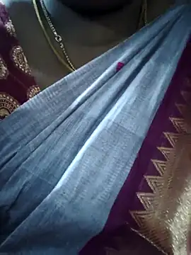 Snapshot of TAMIL_ELAKKIYA chatting on 15, 1, 2026 TAMIL ELAKKIYA online show from 15, 1, 2026