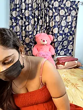 Cute-lusi online show from 12, 10, 2025