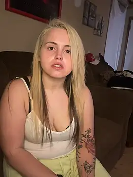 JuicyExxxperience online show from 12, 2, 2026