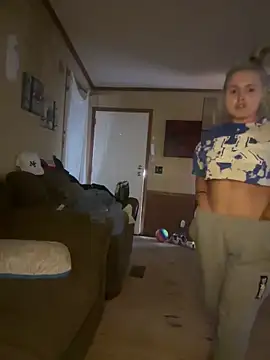 JuicyExxxperience online show from 9, 2, 2026