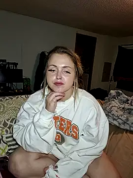 JuicyExxxperience online show from 30, 10, 2025