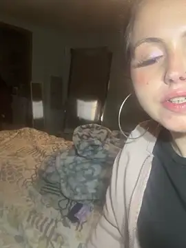 JuicyExxxperience online show from 1, 12, 2025