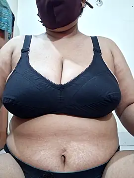 Hot-Rimi01 online show from 17, 12, 2025