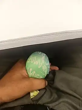 hotboy43339 online show from 5, 12, 2025