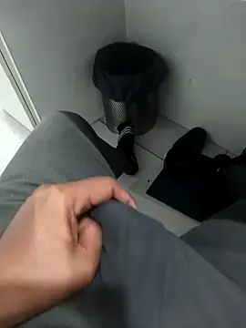 Snapshot of hotboy43339 chatting on 18, 2, 2026 hotboy43339 online show from 18, 2, 2026