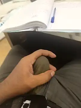 Snapshot of hotboy43339 chatting on 22, 10, 2025 hotboy43339 online show from 22, 10, 2025