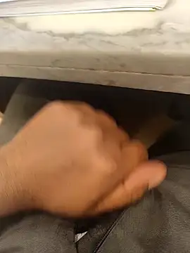 Snapshot of hotboy43339 chatting on 10, 2, 2026 hotboy43339 online show from 10, 2, 2026