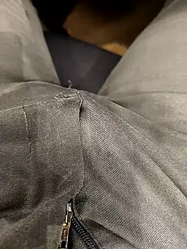 Snapshot of hotboy43339 chatting on 21, 11, 2025 hotboy43339 online show from 21, 11, 2025