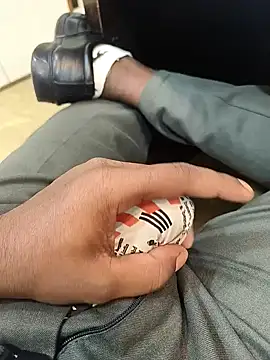 Snapshot of hotboy43339 chatting on 28, 9, 2025 hotboy43339 online show from 28, 9, 2025