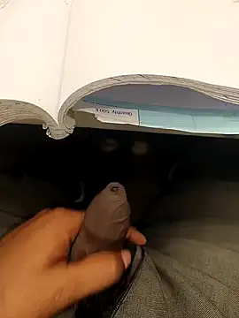 Snapshot of hotboy43339 chatting on 3, 2, 2026 hotboy43339 online show from 3, 2, 2026