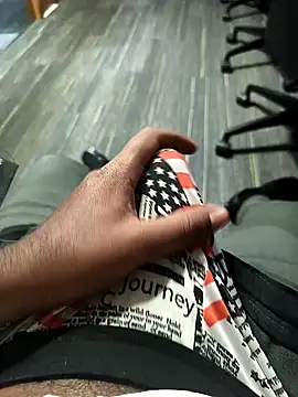 Snapshot of hotboy43339 chatting on 18, 11, 2025 hotboy43339 online show from 18, 11, 2025