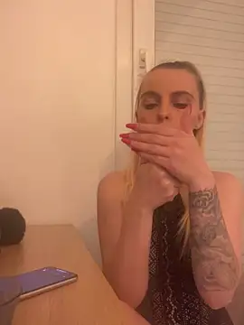BrumeLove online show from 10, 4, 2026