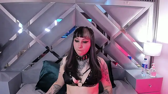 Ravenna666  online show from 11, 1, 2026