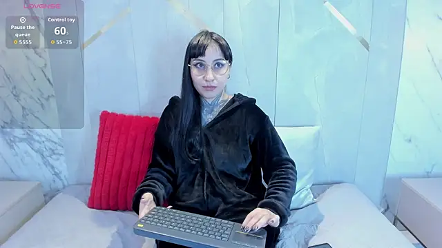 Ravenna666  online show from 20, 11, 2025