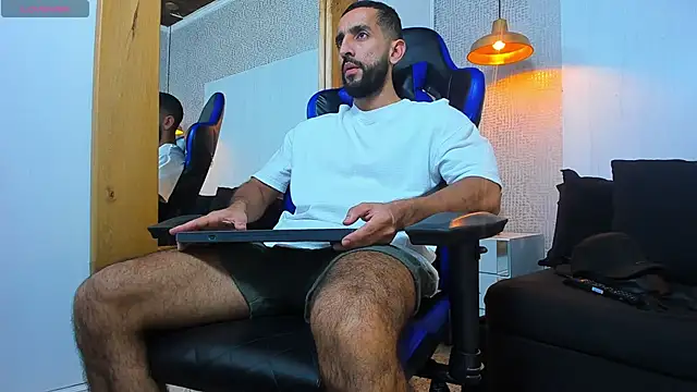 Yiyo10  online show from 16, 3, 2026