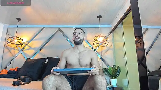 Yiyo10  online show from 8, 4, 2026