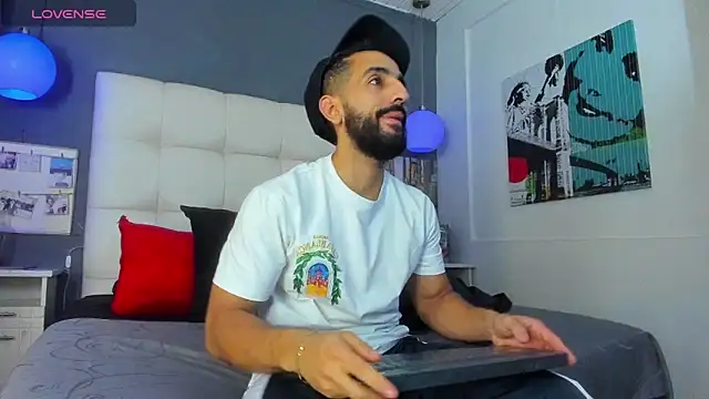 Yiyo10  online show from 13, 2, 2026