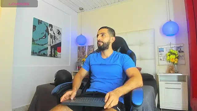 Yiyo10  online show from 4, 4, 2026