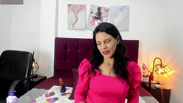 MashaPiink online show from 4, 10, 2025