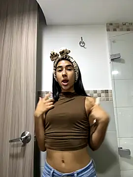 Snapshot of Kassie_Collins chatting on 11, 11, 2025 Kassie Collins online show from 11, 11, 2025