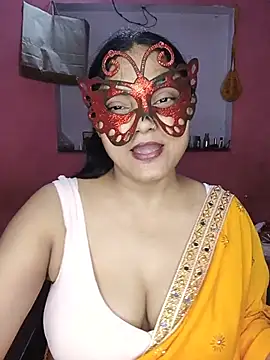 Snapshot of MEERAcle chatting on 8, 7, 2026 MEERAcle online show from 8, 7, 2026
