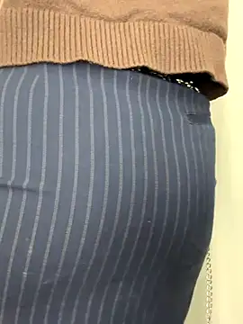 Only April online show from 17, 11, 2025