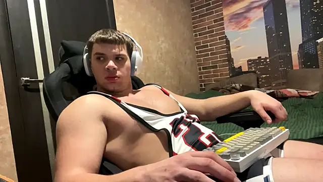 MusclePhantom online show from 11, 3, 2026