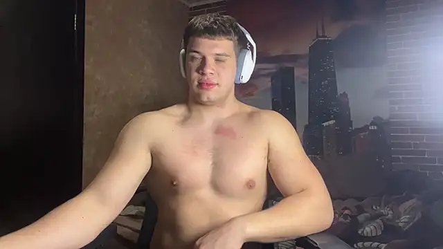 MusclePhantom online show from 16, 4, 2026