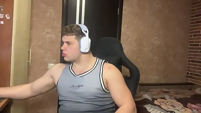 MusclePhantom online show from 7, 5, 2026