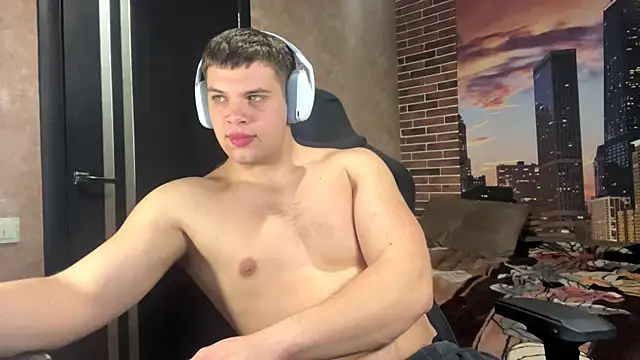 MusclePhantom online show from 7, 4, 2026