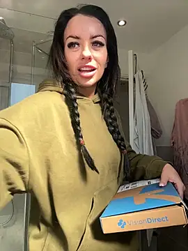 BELLABLACKXUK online show from 7, 4, 2026