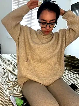 BELLABLACKXUK online show from 6, 10, 2025