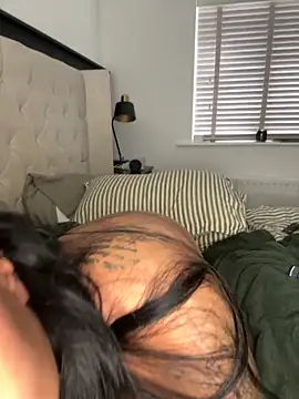 BELLABLACKXUK online show from 16, 10, 2025