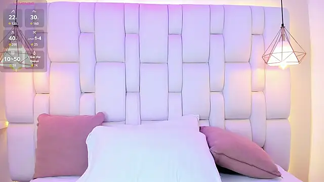 Snapshot of HannaPotther chatting on 15, 11, 2025 HannaPotther online show from 15, 11, 2025