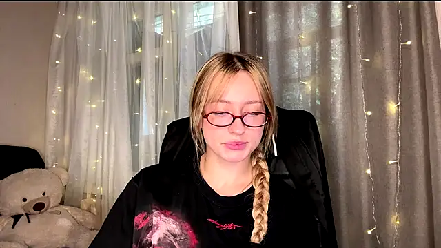 Jetta Corsacami online show from 21, 9, 2025