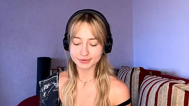 Jetta Corsacami online show from 11, 9, 2025