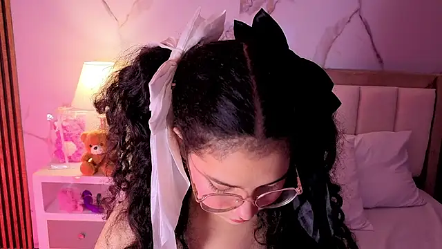 LunaRosse  online show from 26, 11, 2025