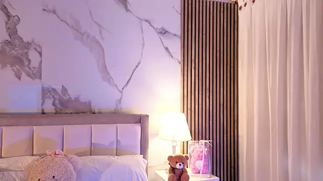 LunaRosse  online show from 17, 10, 2025