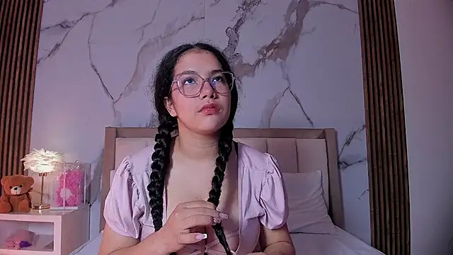 LunaRosse  online show from 13, 5, 2026
