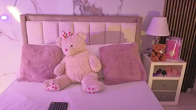 LunaRosse  online show from 9, 10, 2025