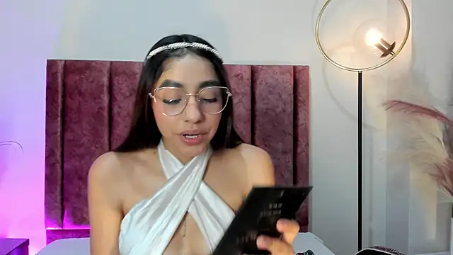 IvyJhons online show from 15, 12, 2025