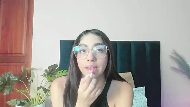 IvyJhons online show from 16, 12, 2025