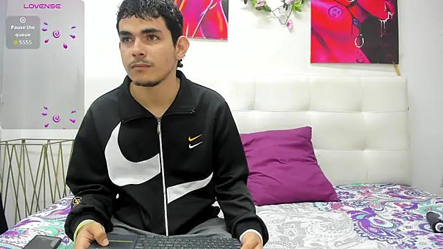 Snapshot of Lucia78couple chatting on 20, 10, 2025 Lucia78couple online show from 20, 10, 2025