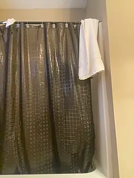 Snapshot of huhgtr chatting on 26, 11, 2025 huhgtr online show from 26, 11, 2025