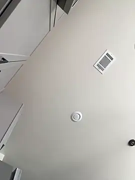 Snapshot of huhgtr chatting on 15, 11, 2025 huhgtr online show from 15, 11, 2025