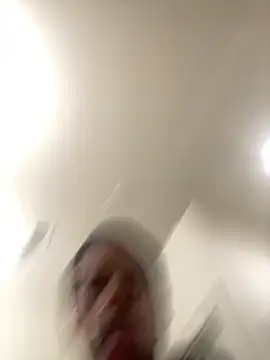 Snapshot of huhgtr chatting on 19, 11, 2025 huhgtr online show from 19, 11, 2025