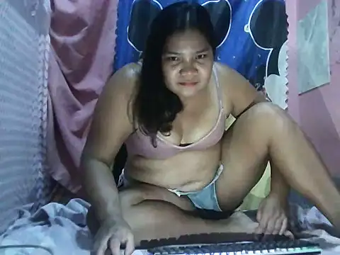 hotmom carcar online show from 30, 3, 2026